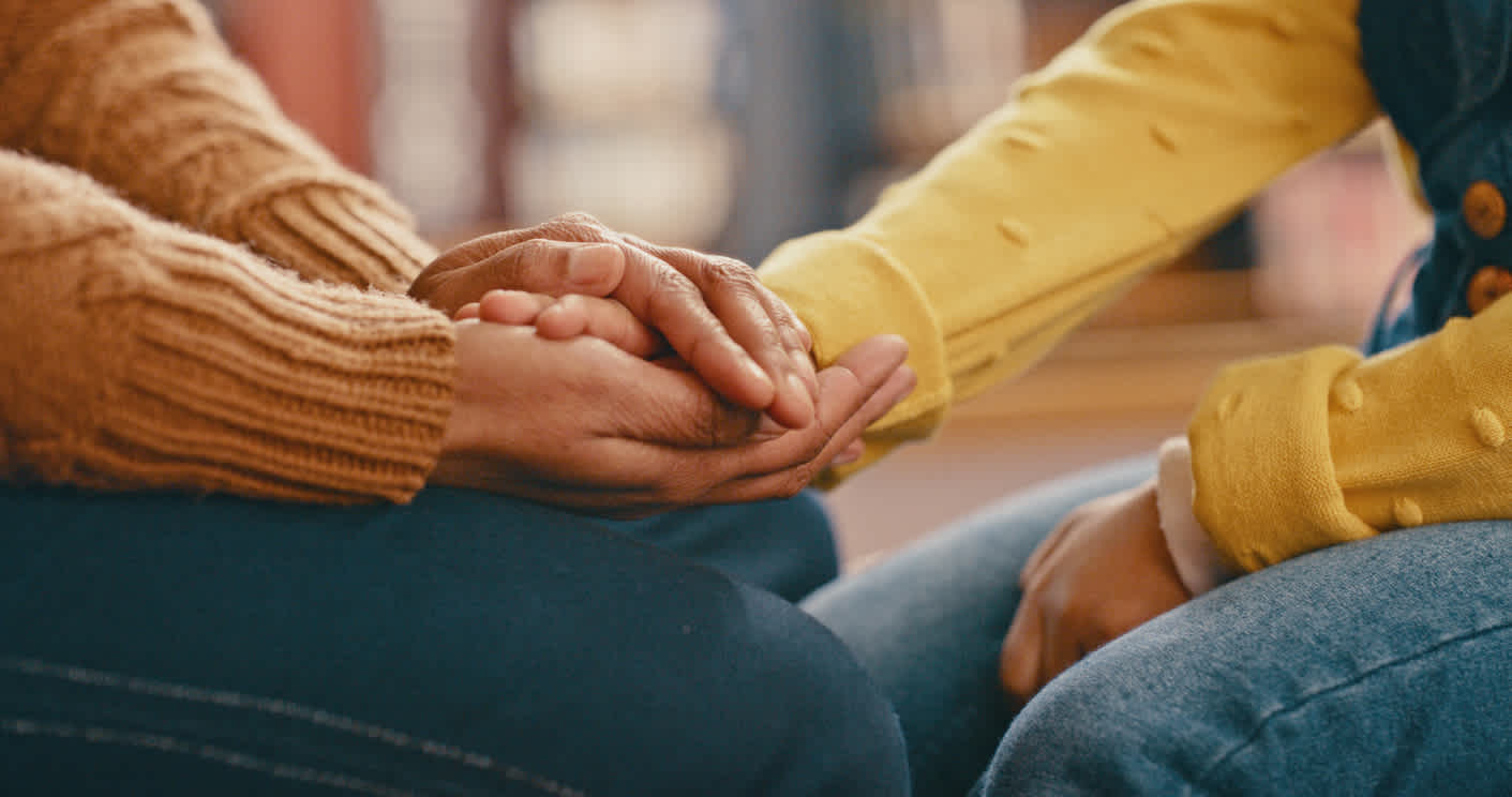 couple-coping-with-grief