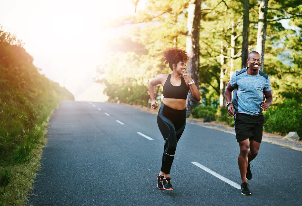 couple-running-for-knee-health