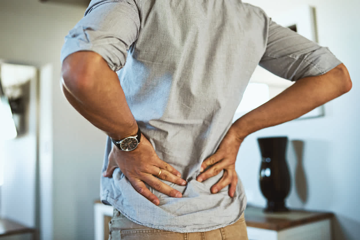 is-cracking-your-back-bad-for-you