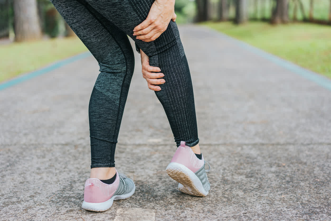 woman-feeling-calf-pain