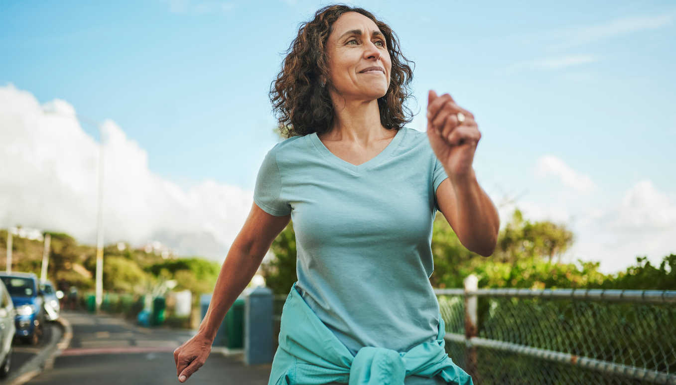 woman-practicing-power-walking