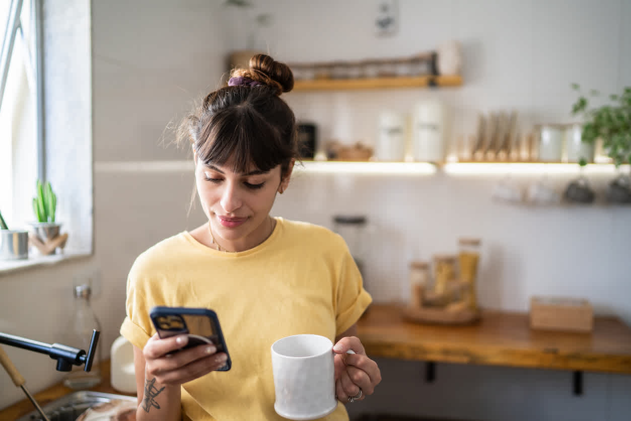 woman-using-social-media